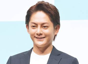 人気YouTuberと結婚の三崎優太氏 羨望ビジネスクラスで渡欧「長距離国際線は絶対にビジネスクラスしか乗らない」シャンパン手に