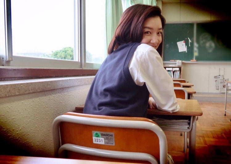 永野芽郁がもしも前の席だったら…？妄想膨らむ“破壊力抜群”動画が話題＜僕たちがやりました＞