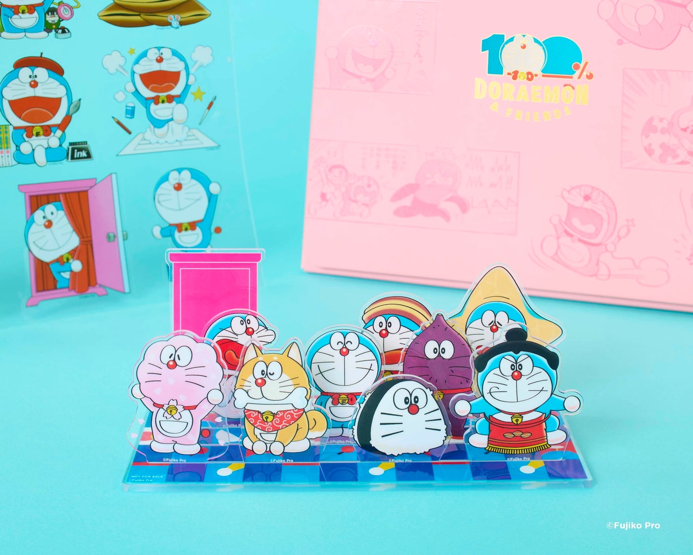 全10種のアクリルバッジ/提供写真