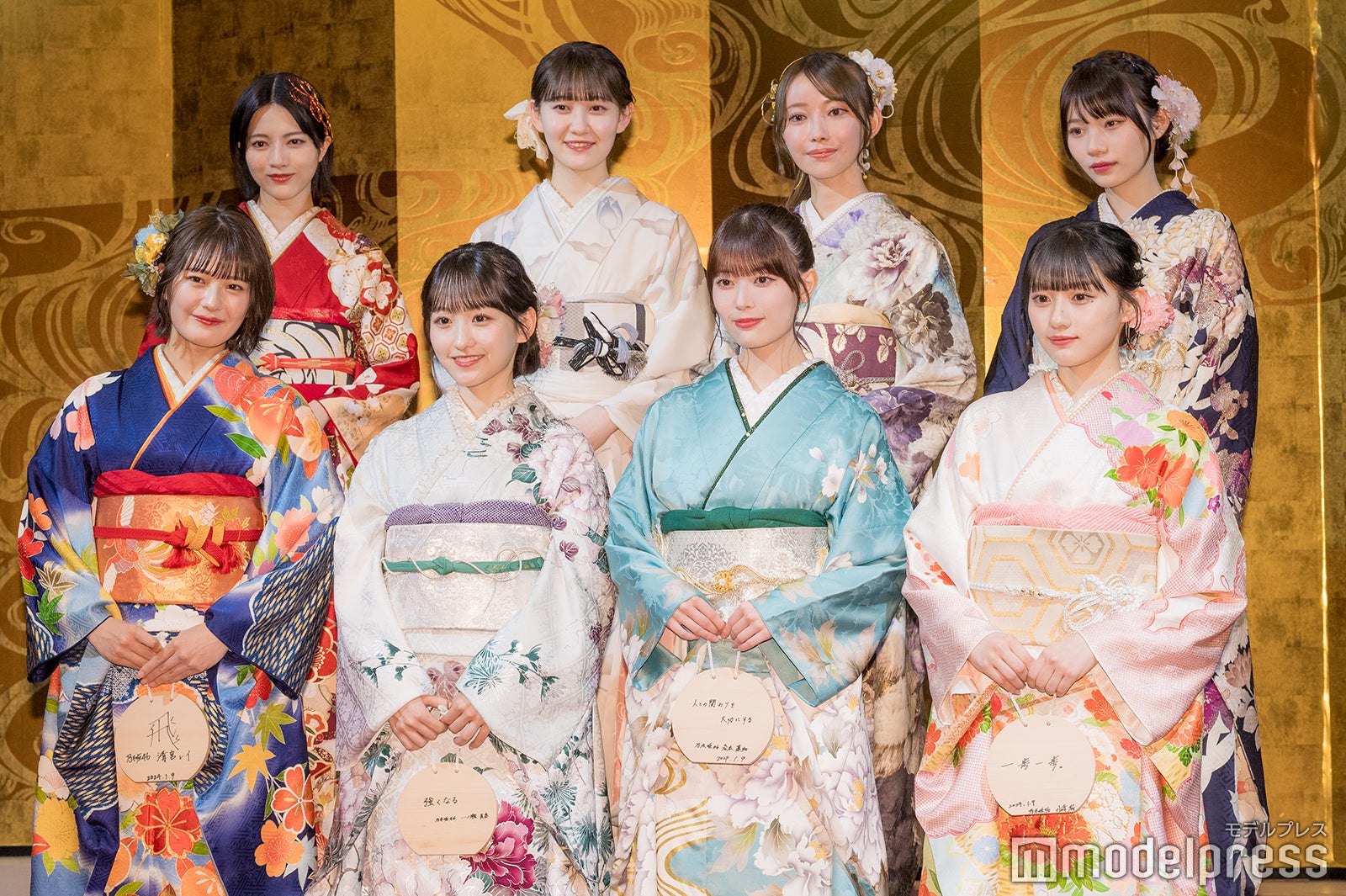 （後列左から）林瑠奈、松尾美佑、黒見明香、岡本姫奈／（前列左から）清宮レイ、一ノ瀬美空、岩本蓮加、川崎桜（C）モデルプレス