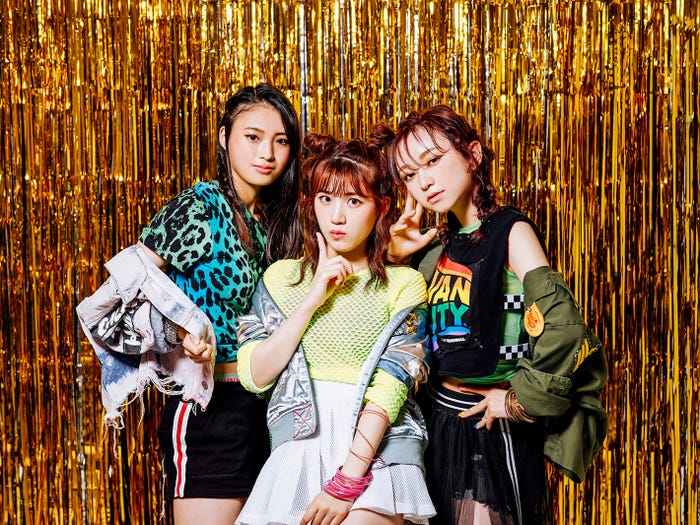 卒業☆星/(写真左から)阿部サラ、 高橋菜々美、 山本栞里(提供写真)