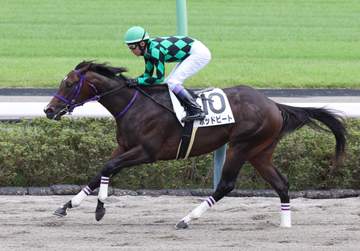 【新馬戦】ポッドビート 10馬身差大勝デビュー 武豊が感心「いいスピード。抑え気味でもあれだから」