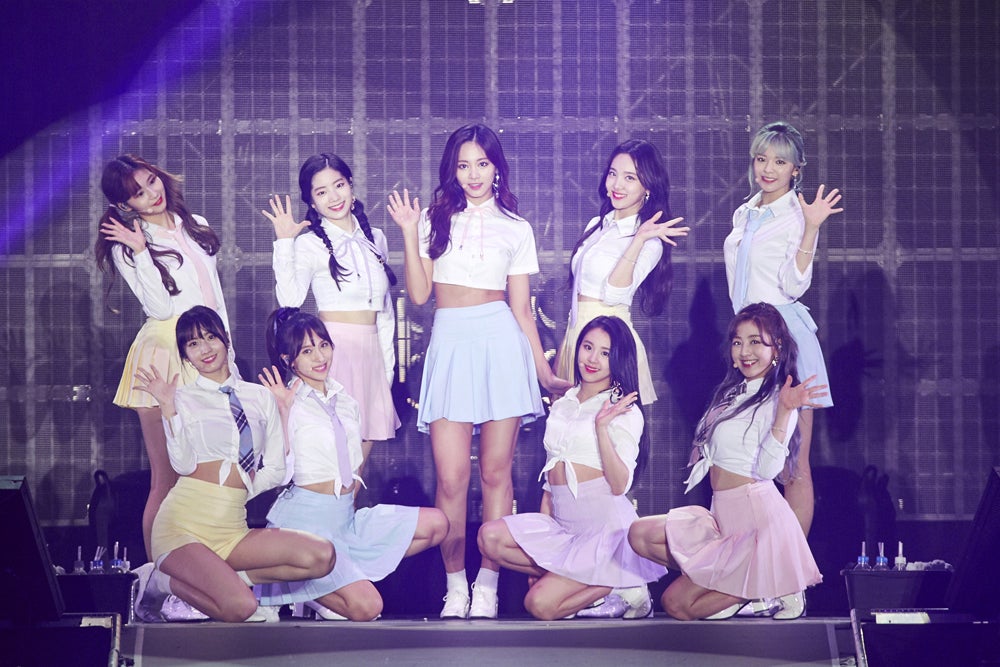 TWICE・ライブレポート】“TWICELAND”に3万6000人熱狂！MCはメンバー