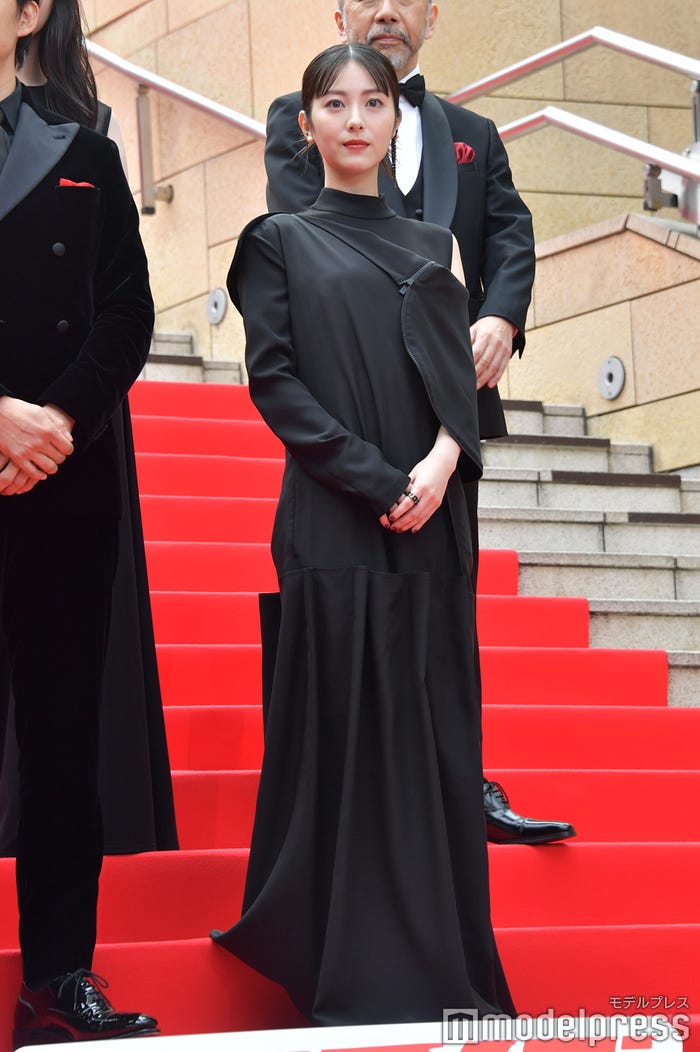 浜辺美波(C)モデルプレス