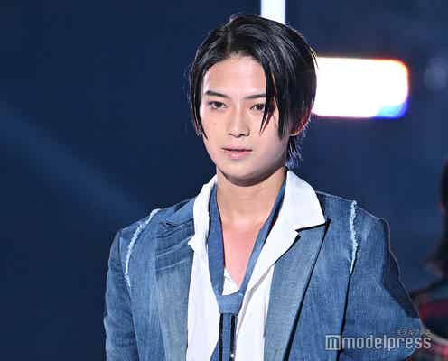 話題の若手俳優・岩瀬洋志、全身デニムで爽やかランウェイ 圧倒的オーラで会場沸かす【TGC 2024 A/W】