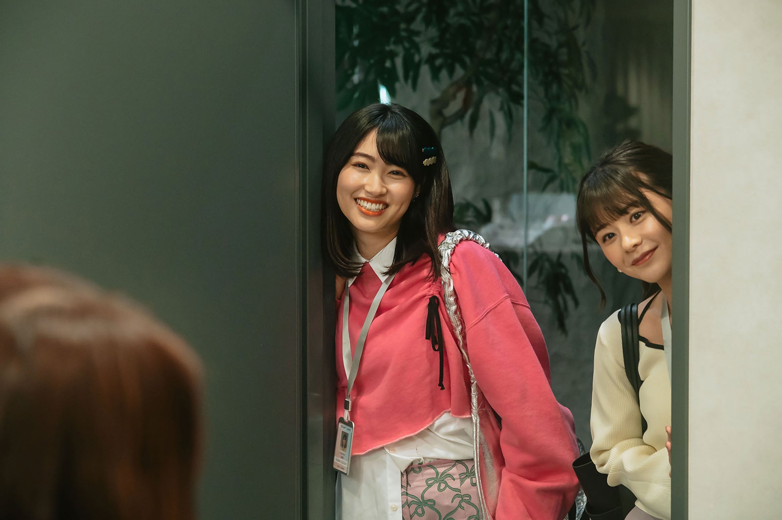 朝井瞳子、椛島光「年下童貞くんに翻弄されてます」第1話（C）「年下童貞くんに翻弄されてます」製作委員会・MBS