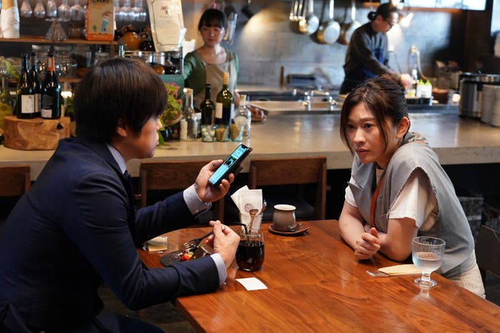 バカリズム、篠原涼子「イップス」第10話より(C)フジテレビ