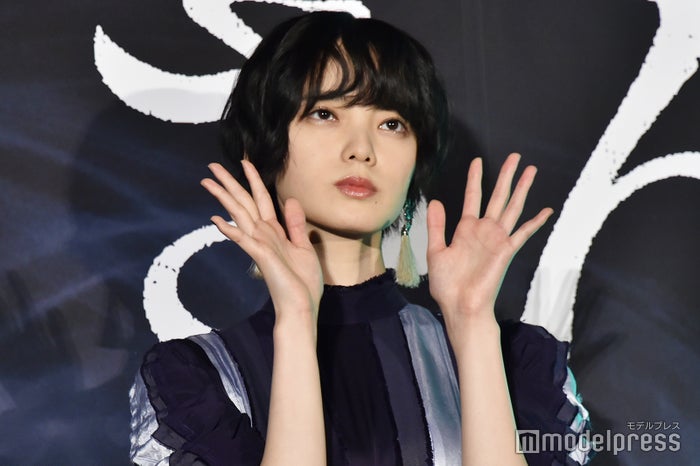 平手友梨奈 スッキリ 天の声 で登場 すぐ膝に乗ってくる 共演者からの暴露も モデルプレス 平手友梨奈 スッキリ 天の声 で登場 すぐ膝に乗ってくる 共演者からの暴露も モデルプレス