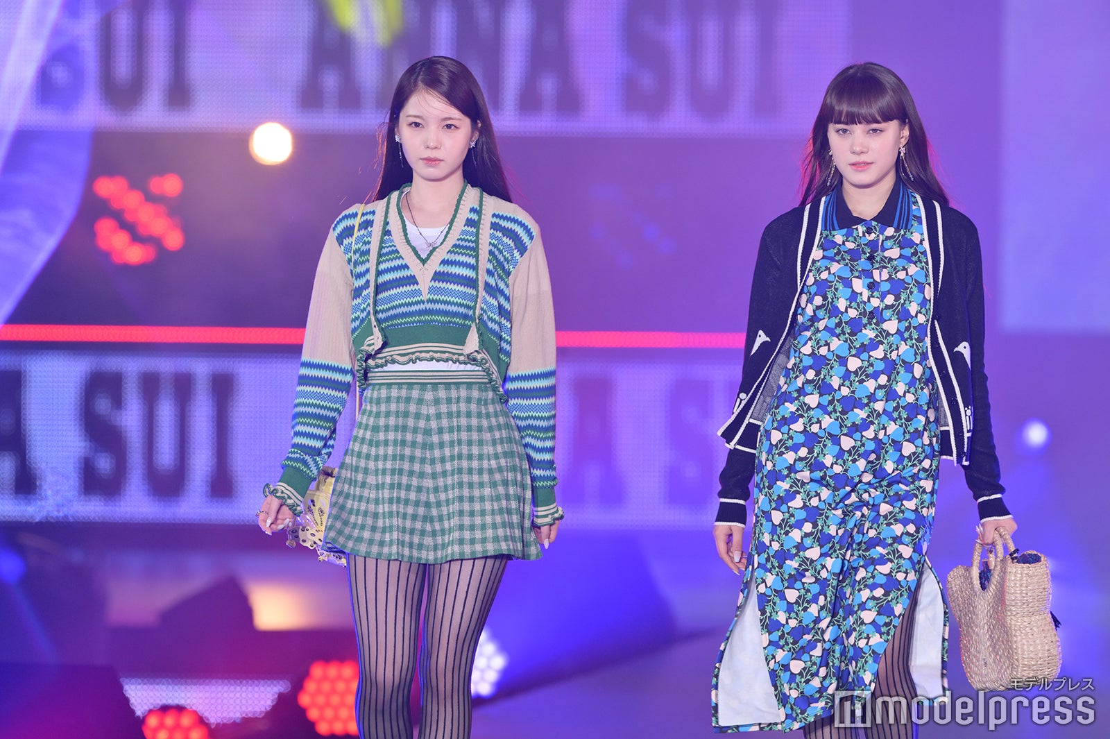 アヤカ、ニナ（C）モデルプレス