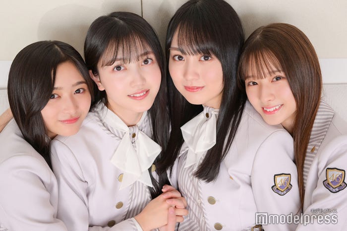 久保史緒里、賀喜遥香(C)モデルプレス