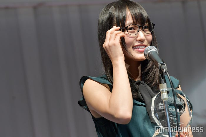 菅井友香(C)モデルプレス