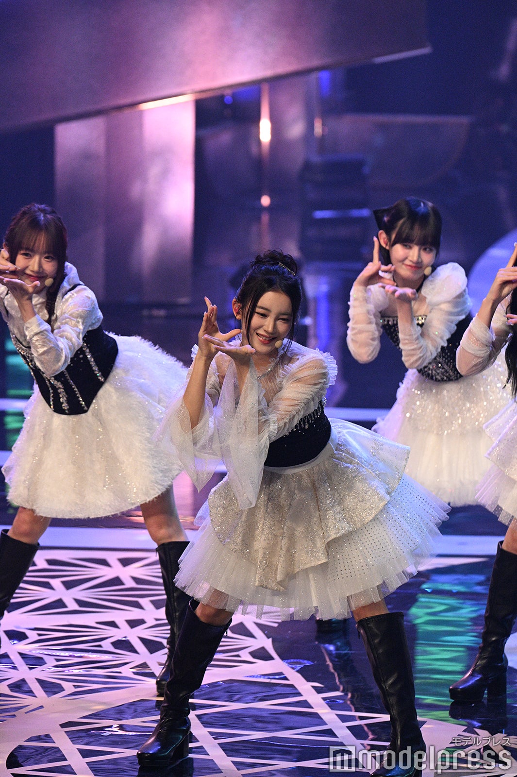 （C）モデルプレス