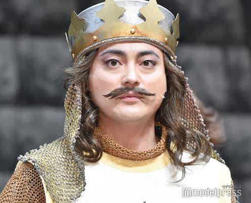 山田孝之「俺は泣いた」主演ミュージカルで共演者に感激<モンティ・パイソンのSPAMALOT>