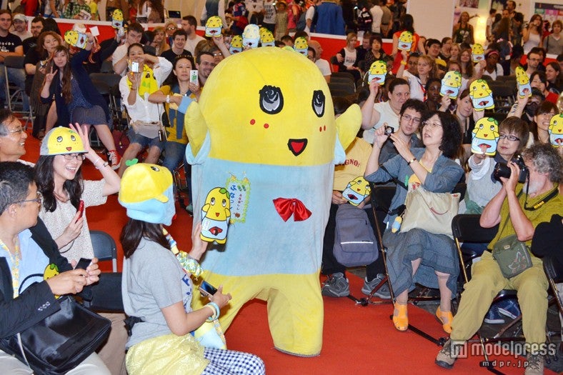 現地ファンから大歓声を浴びたふなっしー