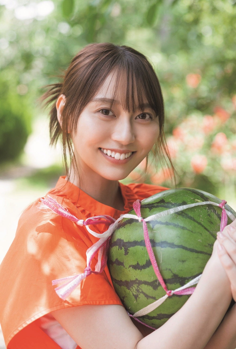 「B.L.T.2021年8月号」セブンネットショッピング購入特典ポストカード【弓木奈於（乃木坂46）】（提供写真）