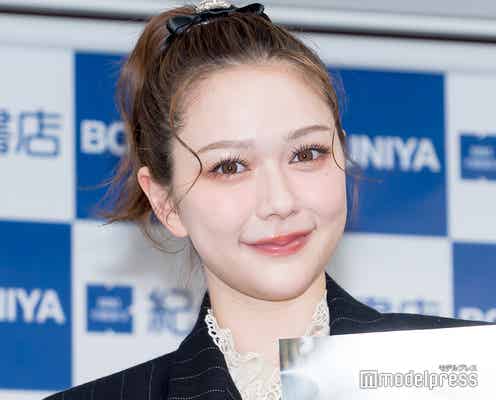 村重杏奈、美太もも全開のショーパンセットアップ姿公開「完璧スタイル」「セクシーすぎる」の声