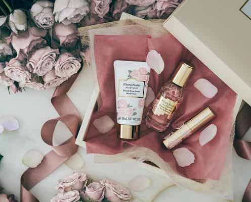 【Flora Notis JILL STUART】人気のフレンチローズの香りが限定版で登場|Pink Kissed Roses