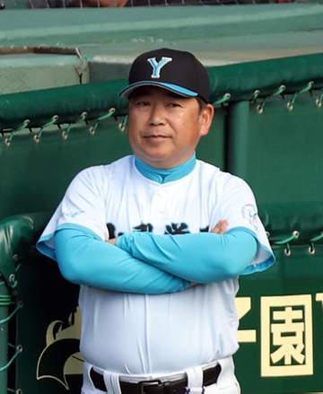 山梨学院・吉田監督 菰田欠場を一丸で乗り切ったナイン称賛 「空回りしている選手が愛おしく思えてきたら笑顔に」 その六回に勝ち越し