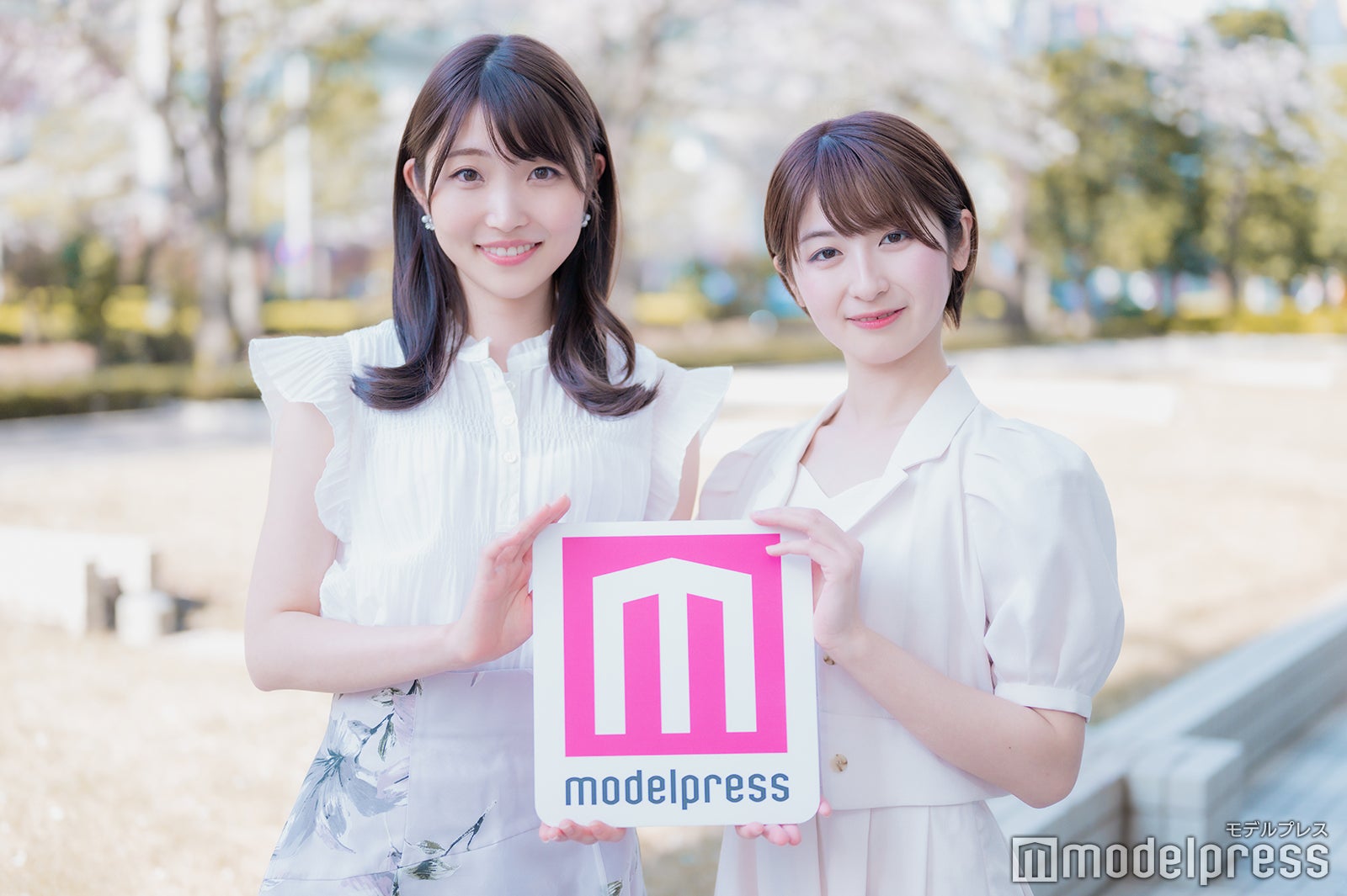 「第3回学生アナウンス大賞」グランプリ・西田杏優さん、モデルプレス賞・ 千葉梨々花さん（C）モデルプレス