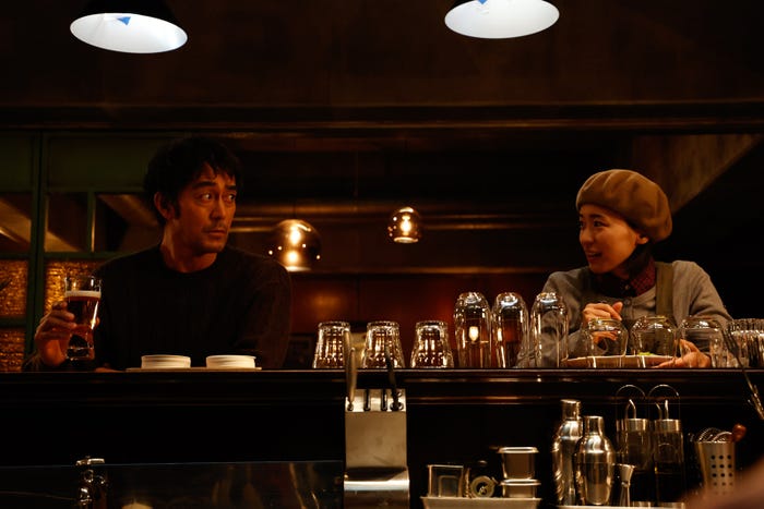 阿部寛、鳴海唯「すべて忘れてしまうから」第5話より(C)テレビ東京/(C)2022 Disney and related entities