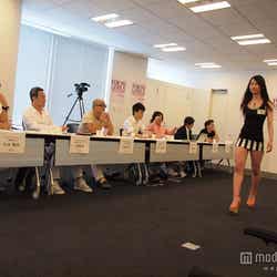 第2次選考の模様(C)TOKYO GIRLS COLLECTION 2013 A/W