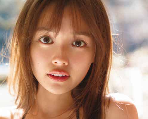 ネクストブレイク女優・森日菜美「FRIDAY」表紙で美バスト披露　しっとり大人っぽさを表現