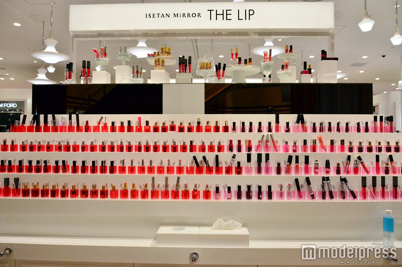 リップスティックは200種以上が揃う（C）モデルプレス