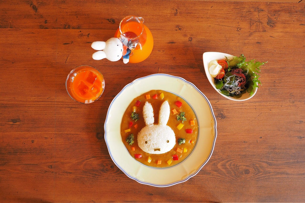 可愛すぎて食べられない!ハウステンボスに“ミッフィー”モチーフの「ナインチェ・カフェ」がオープン