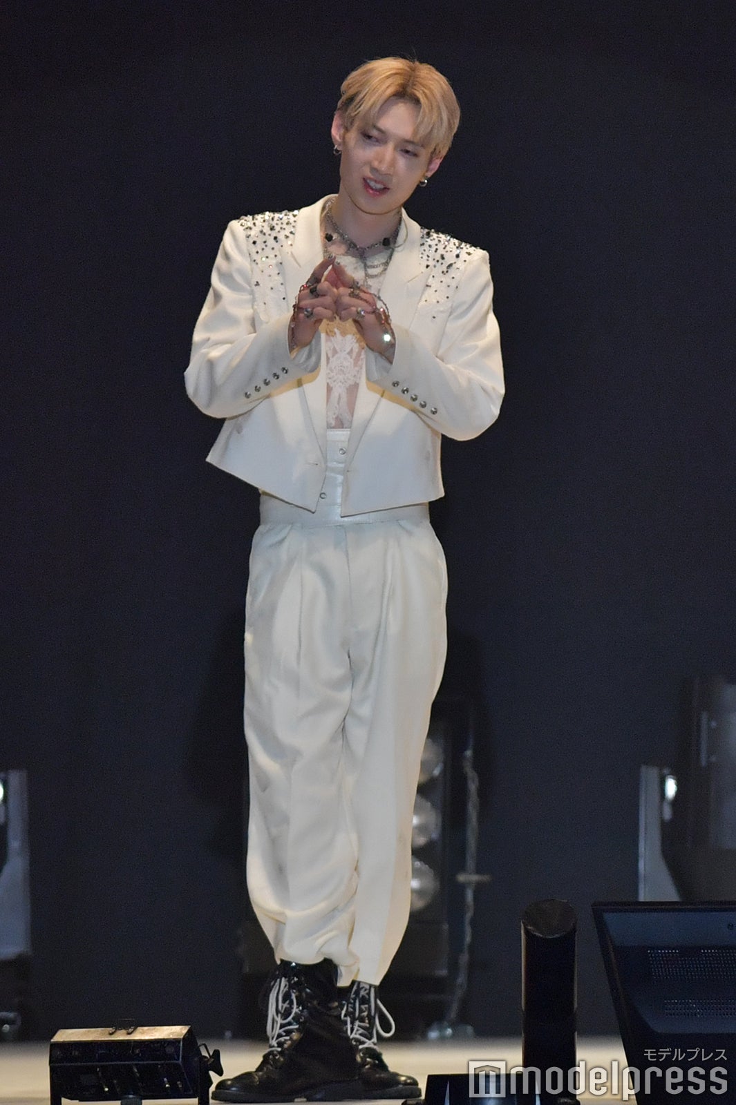 XY（C）モデルプレス