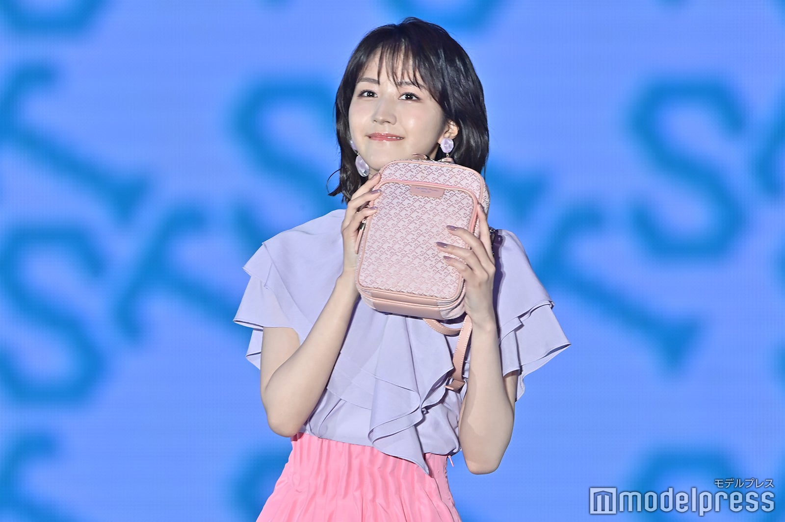 （C）モデルプレス