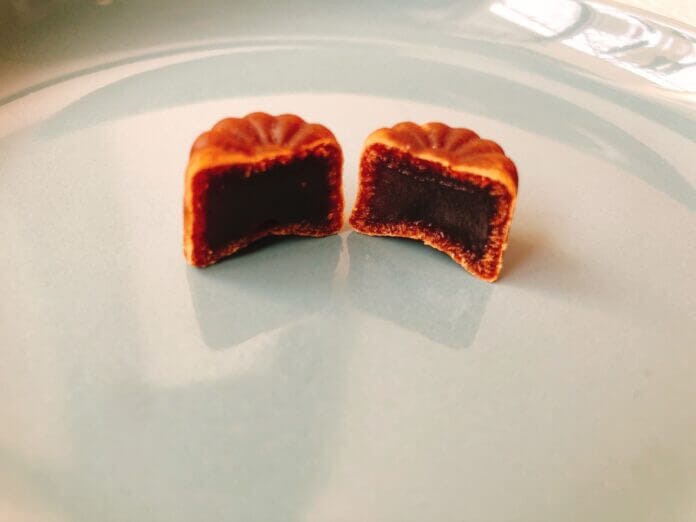 半分に切ってみると……