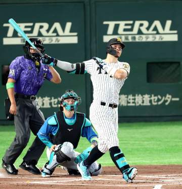阪神・佐藤輝の球宴ユニホーム211万円 落札額トップ サトテル人気顕著 新庄監督ユニも170万超で落札 能登半島地震、熊本地震災害義援金に
