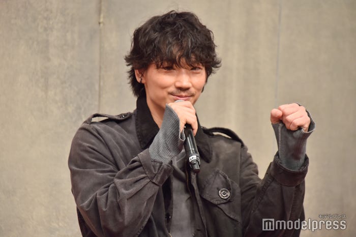 綾野剛 (C)モデルプレス