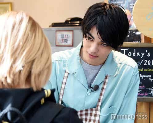 神尾楓珠が“イケメンすぎる店員”に 大阪・黒門市場のインスタ映えスイーツ店で接客体験