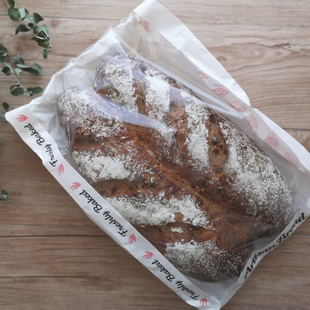 カントリーフレンチ発芽ライ＆デーツ