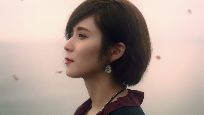 松岡茉優(C)2019-2020 SQUARE ENIX CO., LTD. All Rights Reserved. Co-Developed by gumi Inc. LOGO ILLUSTRATION:(C)2018 YOSHITAKA AMANO