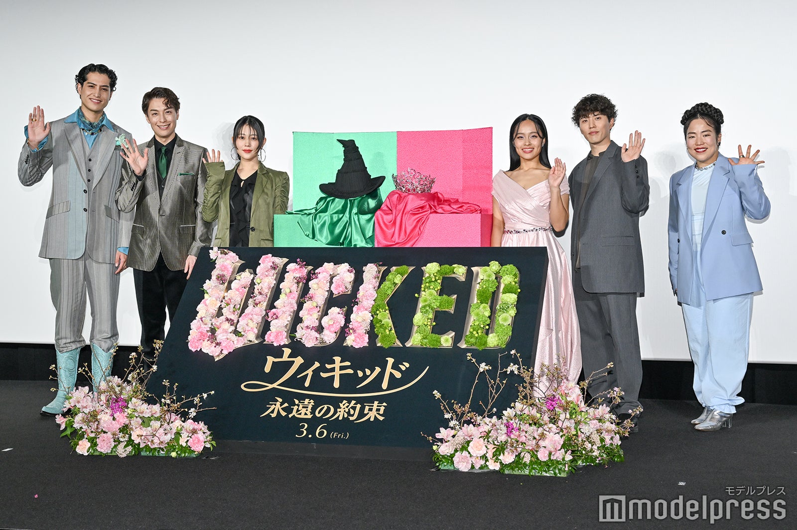 （左より）kemio、海宝直人、高畑充希、清水美依紗、入野自由、ゆりやんレトリィバァ（C）モデルプレス