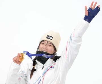 スノボ女子HPで韓国現役JKが歴史的金メダルを獲得 自国の関心急上昇 高級マンション住まいで「真のお金持ち」