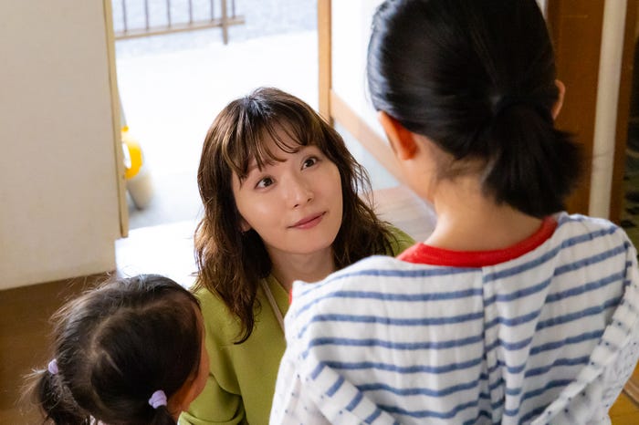 松岡茉優「ゆりあ先生の赤い糸」第4話より(C)テレビ朝日