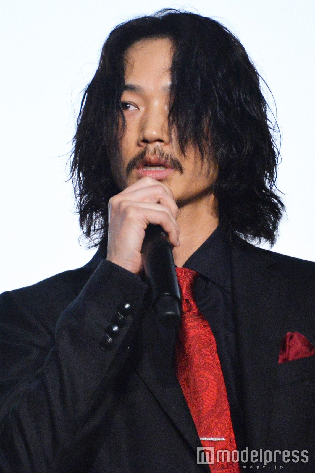 綾野剛 （C）モデルプレス