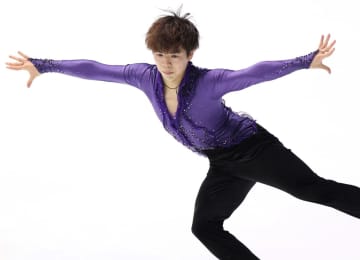 五輪有力の佐藤駿は悔し87.99点 冒頭4回転ルッツが3回転に 頭抱え苦笑い