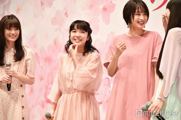 画像19 59 広瀬すずら Perfumeから生振り付け指導 ポーズ披露に歓声 ちはやふる 結び モデルプレス 画像19 59 広瀬すずら Perfumeから生振り付け指導 ポーズ披露に歓声 ちはやふる 結び モデルプレス
