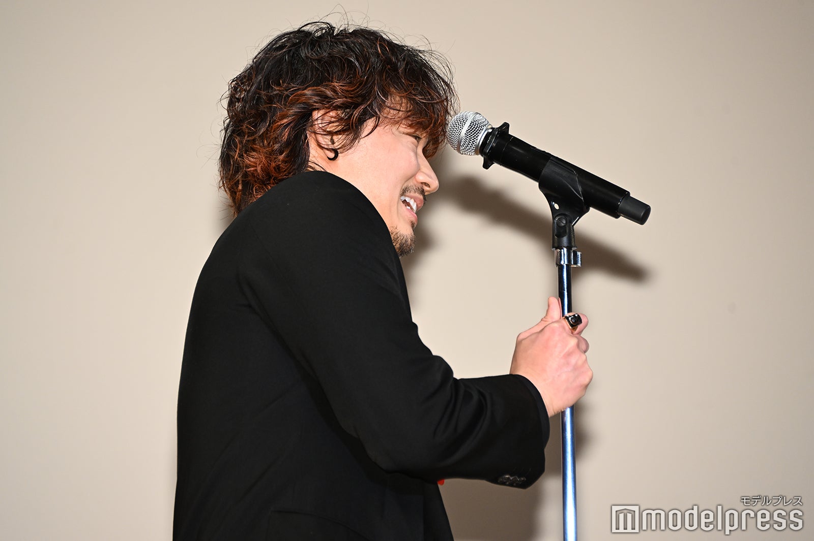 綾野剛（C）モデルプレス