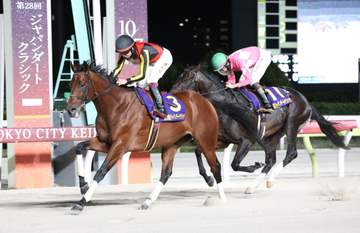 【地方競馬】ジャパンダートクラシック シルバーレシオが直線一気で東京ダービーの雪辱V 横山武は「何が何でも結果を出そうと思っていた」と笑顔満開
