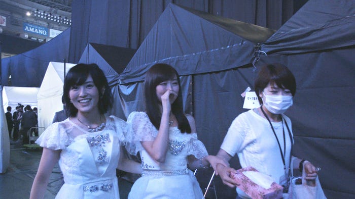 山本彩、渡辺美優紀(C)2016「DOCUMENTARY of NMB48」製作委員会
