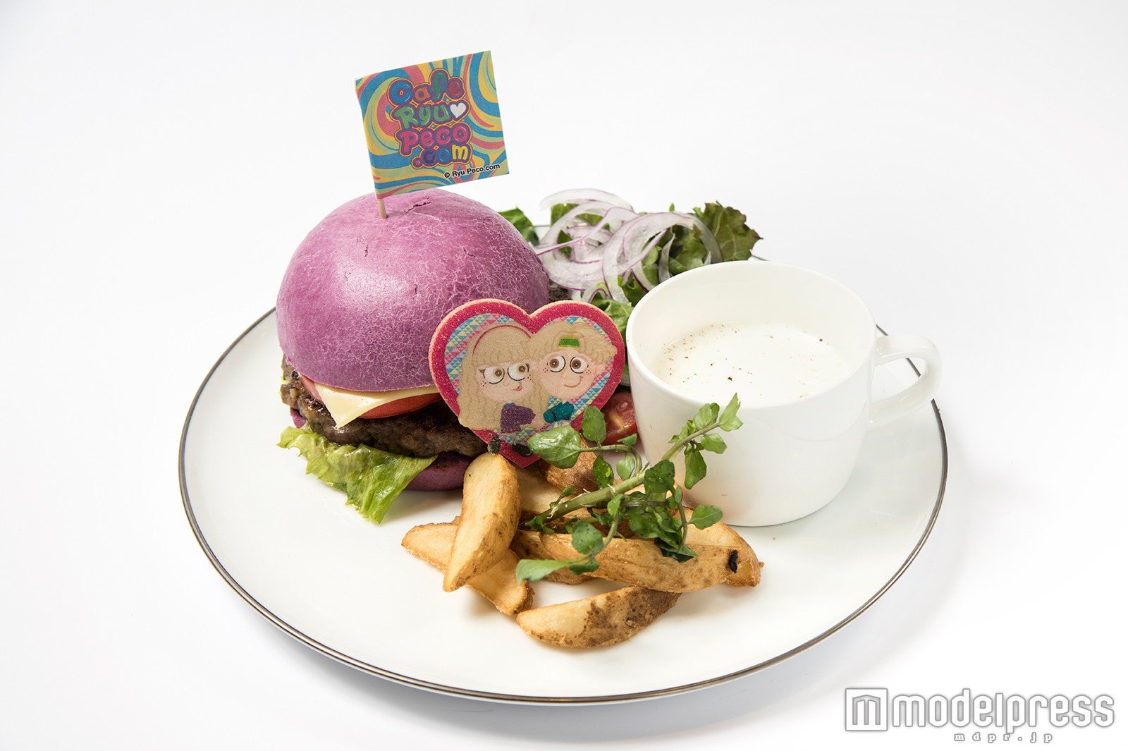 ぺこ＆りゅうちぇる監修のカフェが原宿に限定オープン