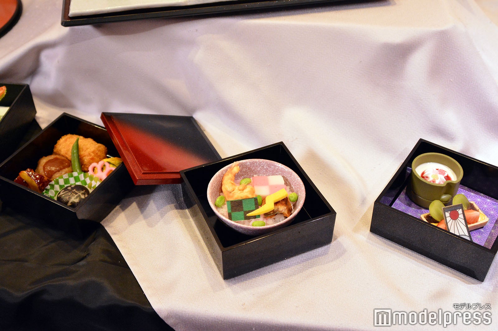 （C）モデルプレス