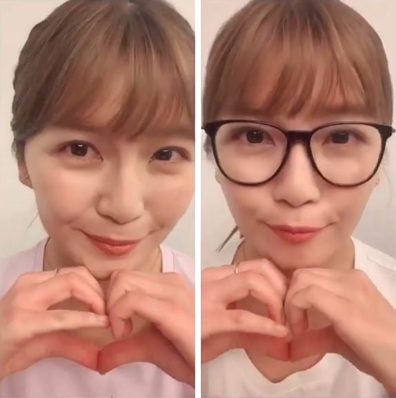かわいいが大渋滞 a宇野実彩子 一人二役の 双子ダンス 動画に絶賛の声 黒縁メガネも新鮮 モデルプレス