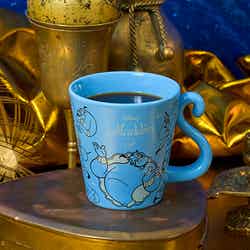 カフェインレスホットコーヒー税込690円(C)Disney
