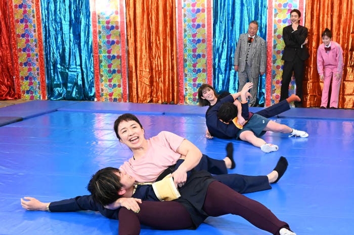 「ぐるナイゴチ26開幕!新メンバーは2人!2時間SP」より(C)日本テレビ